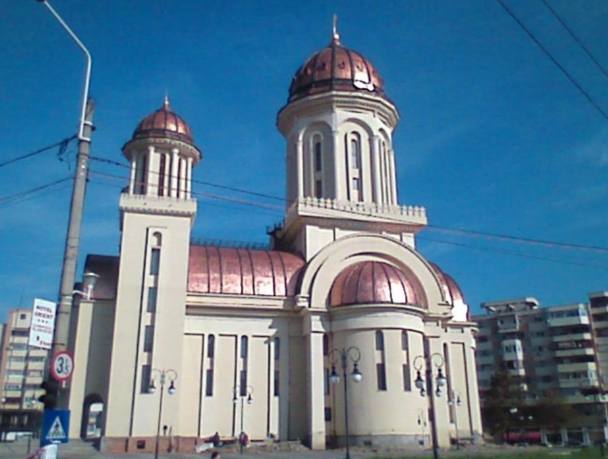 Studio Cathedral Brăila Eksteriør bilde
